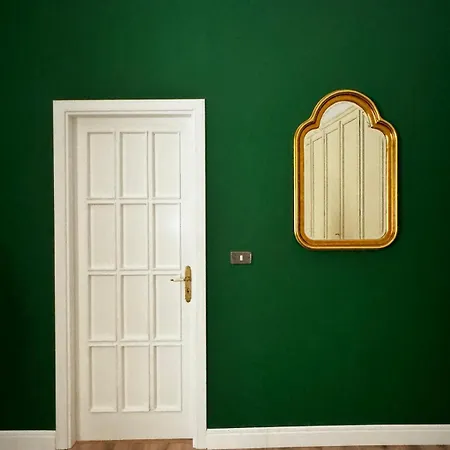 Interno Ventidue 4*
