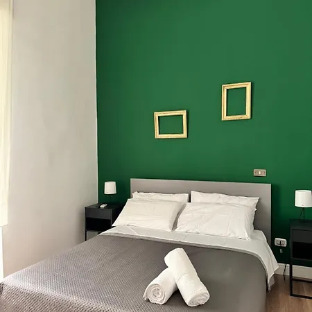 Interno Ventidue Naples